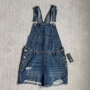 NWT women’s Wild Fable Denim Overalls size medium